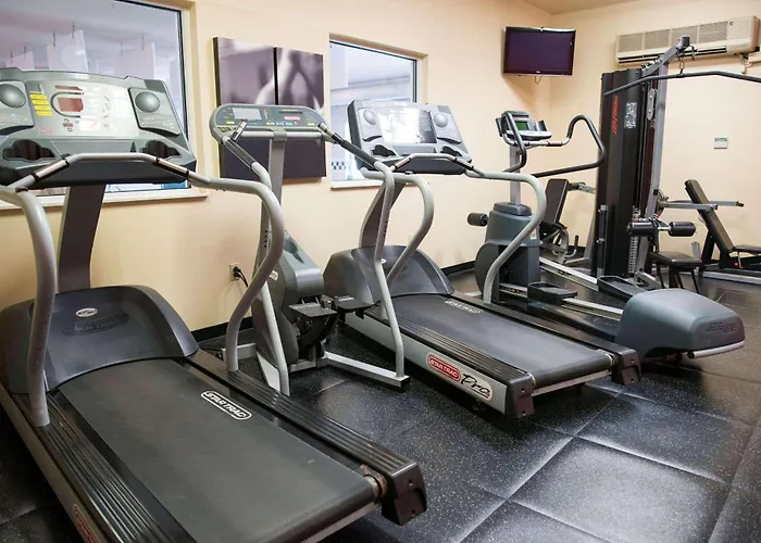 Country & By Radisson, Effingham, Il 4* Effingham