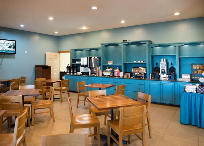 Country & By Radisson, Effingham, Il Effingham