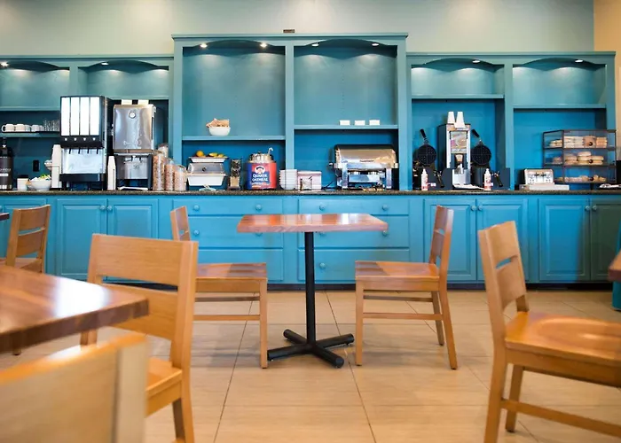 Country & By Radisson, Effingham, Il Hotel 4*