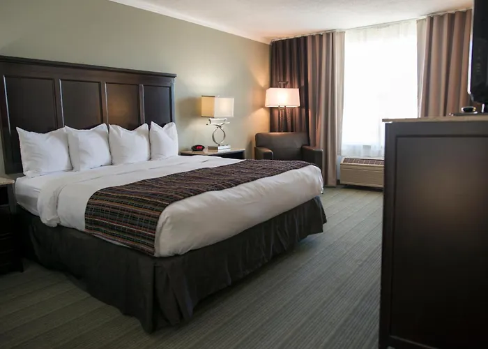 Country & By Radisson, Effingham, Il Hotel