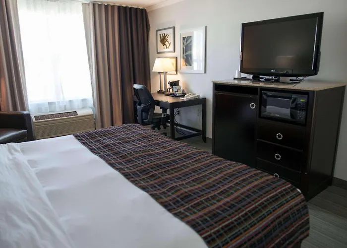Hotel Country & By Radisson, Effingham, Il 4*