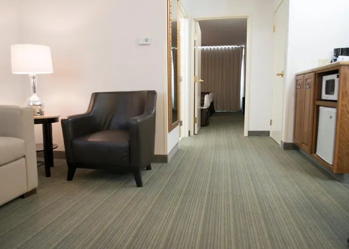 Country & By Radisson, Effingham, Il Effingham
